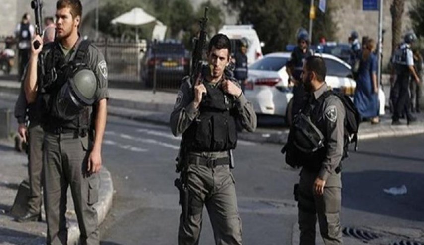 صحيفة صهيونية: إصابة صهيوني بجراح خطيرة جراء طعنه في 