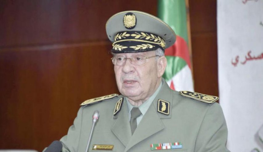 قايد صالح يدعو لإجراء الانتخابات الرئاسية في أسرع وقت
