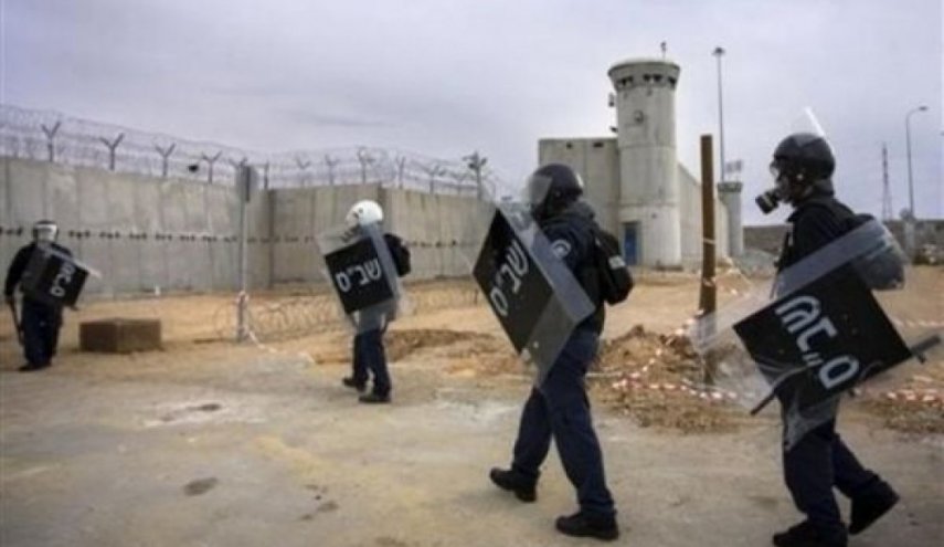 هيئة الأسرى: قمع الإحتلال للأسرى يقود لإنفجار السجون 