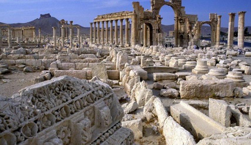 حريق ضخم في مدينة رأس شمرا الأثرية.. والسبب صادم!