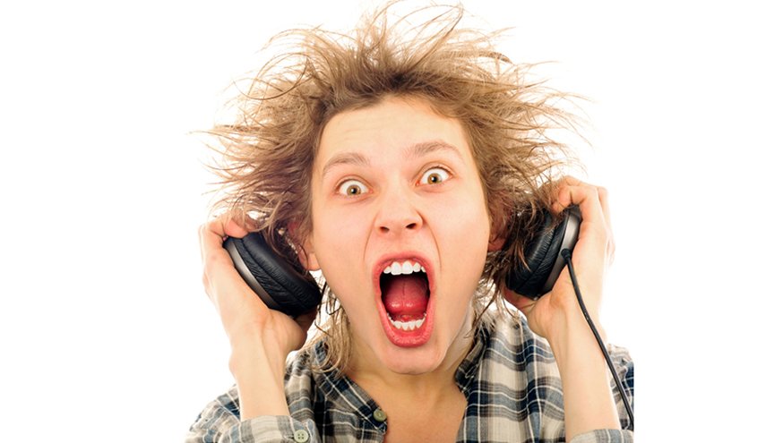 أضرار الاستماع للموسيقى الصاخبة بسماعات الرأس!