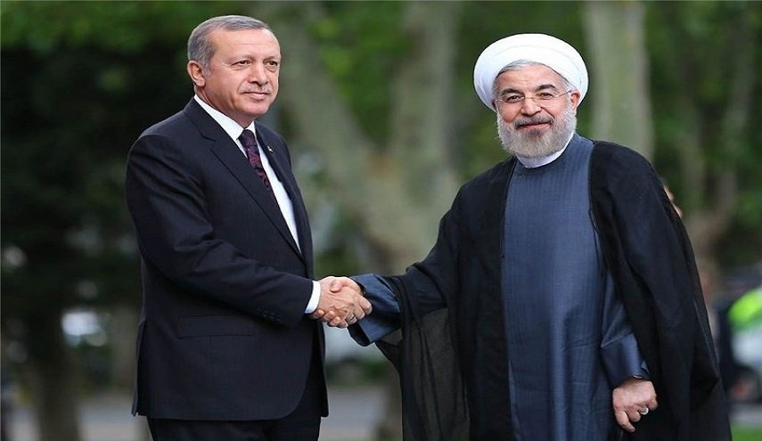 روحاني واردوغان يشددان على تطوير التعاون