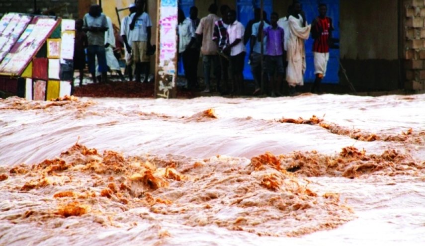 المجلس العسكري السوداني يوجه بإنزال قوات لمواجهة آثار سيول الخرطوم
