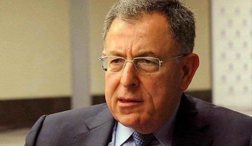 فؤاد السنيورة .. 'سواح' من السياسة الى الغناء!