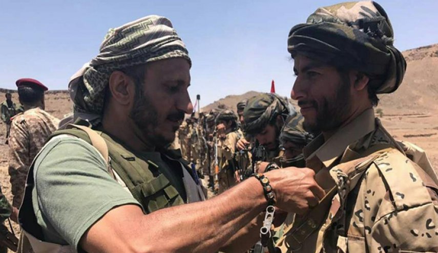 قوات طارق والعمالقة يطردون قوات هادي من باب المندب