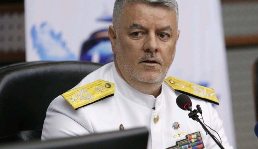 البحرية تحذر القوات المعادية البقاء في الخليج الفارسي