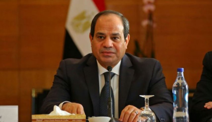 السيسي يخلي القاهرة!