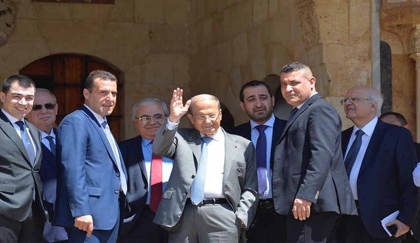 عون: مع «سيدر» و«ماكنزي»!