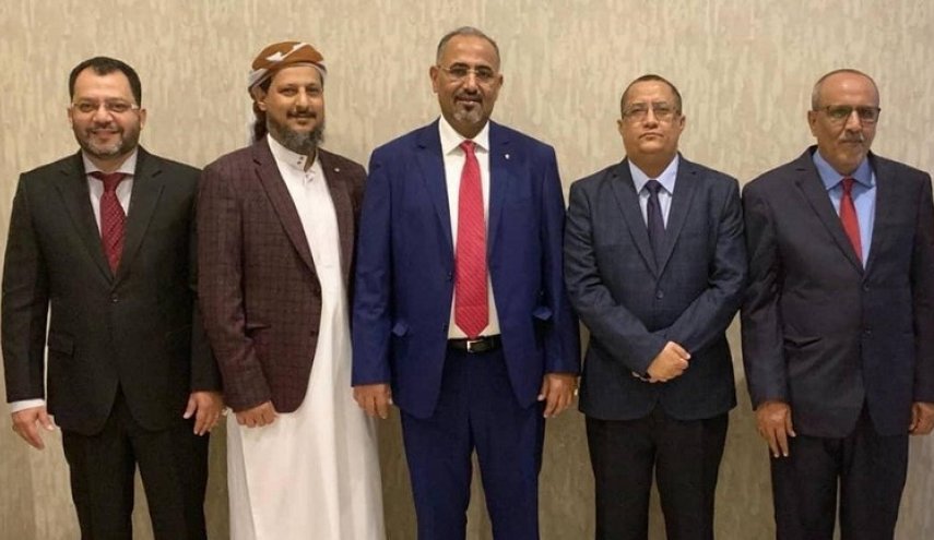 وفد 'المجلس الانتقالي الجنوبي' في اليمن يصل إلى جدة


