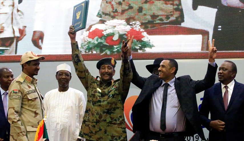 المجلس السيادي خطوة باتجاه الحكم المدني في السودان