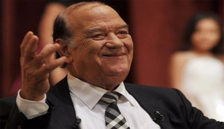 بالصور.. تمثال فنان مصري يثير ضجة على 'تويتر'