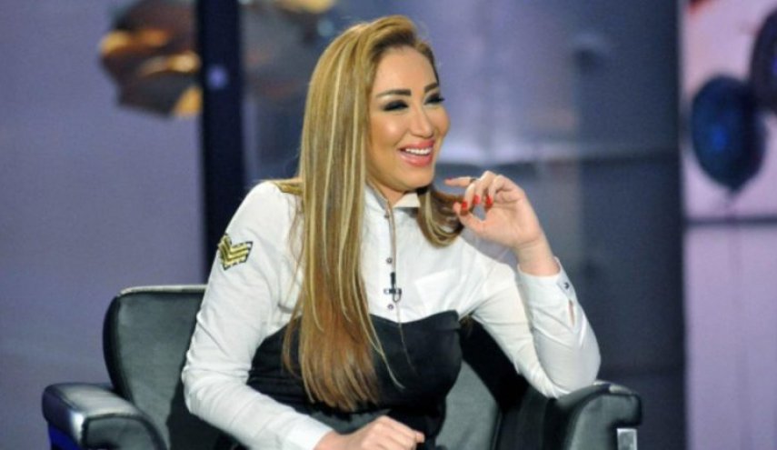 بعد اثارتها الجدل والغضب..إعلامية مصرية تعلن اعتزالها العمل الإعلامي والتمثيل