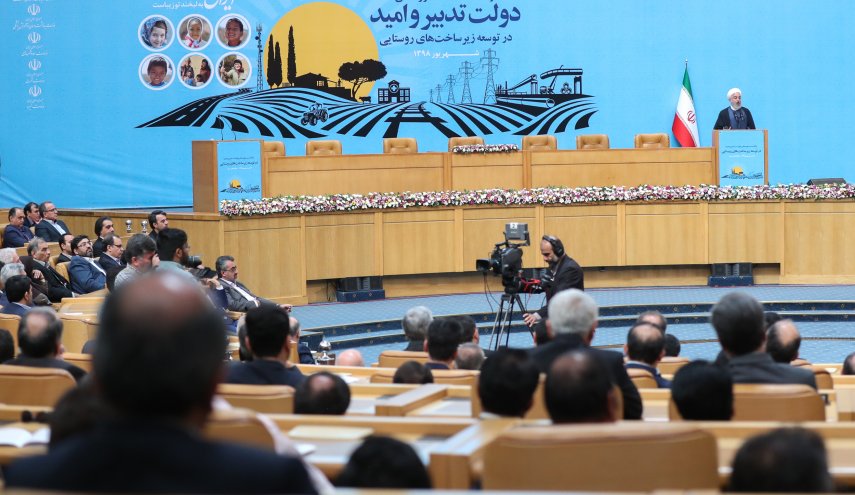 دست قدرت و دست دیپلماسی باید با هم باشد/ یکسان بودن روستانشین و شهرنشین، از ثمرات انقلاب بود