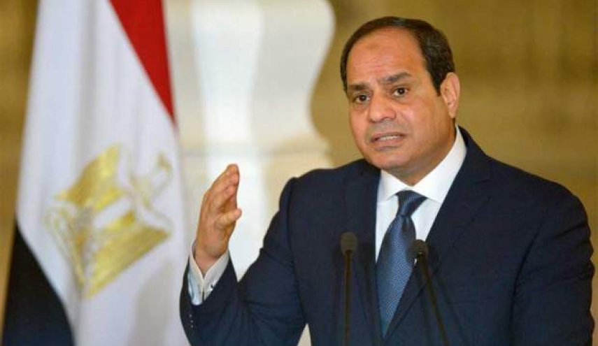 السيسي يبحث دعماً غربياً إضافياً في بياريتس