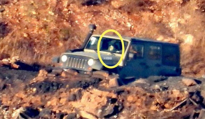 فضيحة مدوية.. جنود الإحتلال يحتمون بمجسّمات بشرية خوفا من حزب الله