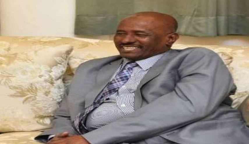 القبض على مدير مكتب البشير لاتهامه بـ