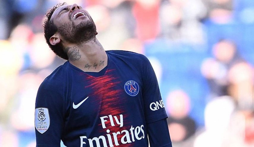 ماذا فعل نيمار حينما علم بفشل انتقاله إلى برشلونة؟