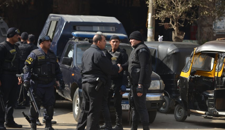 اعتقال 25 شخصا من الإخوان المسلمين في مصر