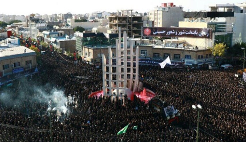 ايران الاسلامية أحيت ذكرى عاشوراء الامام الحسين (ع) 