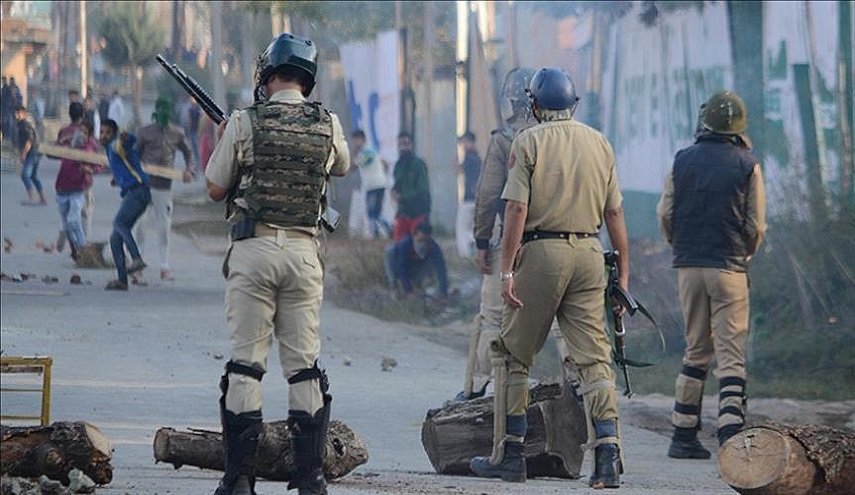 هل تشعل قضية کشمير فتيل الحرب بين الهند وباکستان؟ 