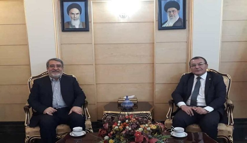 وزير الداخلية الايراني يصل الى بيشكك