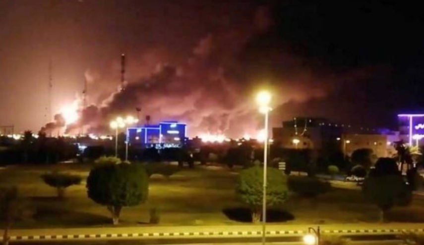 السعودية بطل من ورق... أرامكو تحترق!