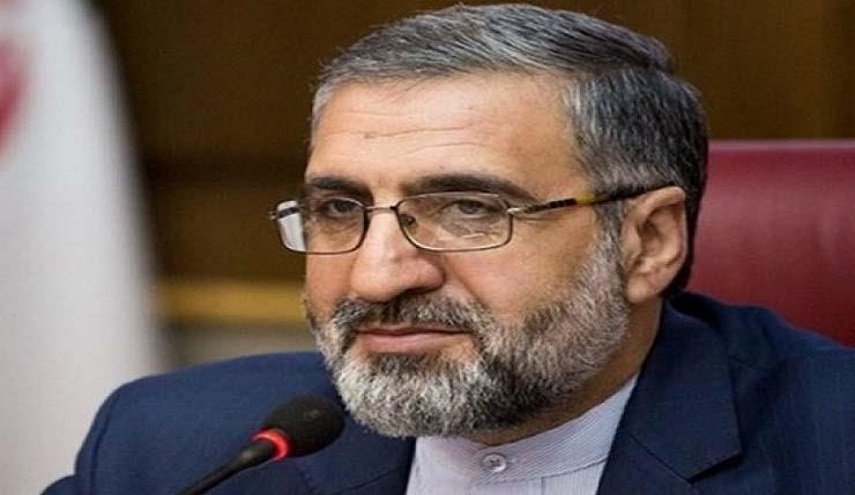 السلطة القضائية الايرانية تؤکد اعتقال ثلاثة أستراليين