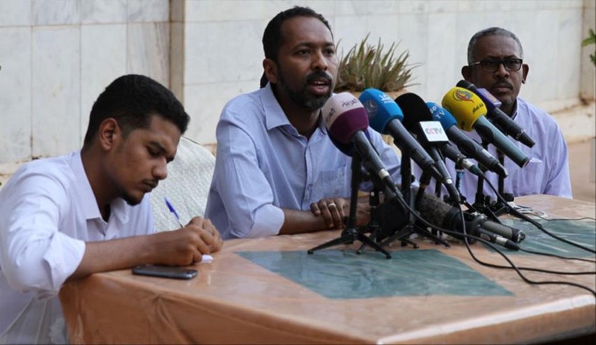 الاتحاد الأوروبي يعد باسترداد أموال السودان المهربة