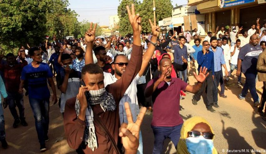 'أطباء السودان': جثتان بالمشرحة منذ فض اعتصام القيادة العامة