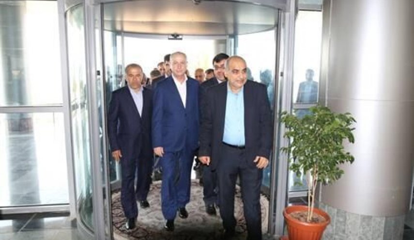 وزير النفط والثروة المعدنية السوري يصل الى عسلوية