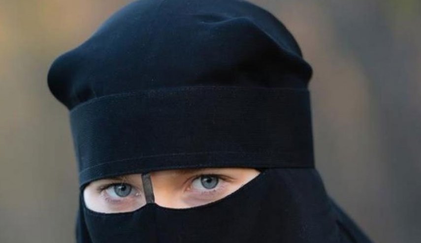 ألمانية تروي تفاصيل مثيرة عن قصة انضمامها لـ'داعش' بسوريا