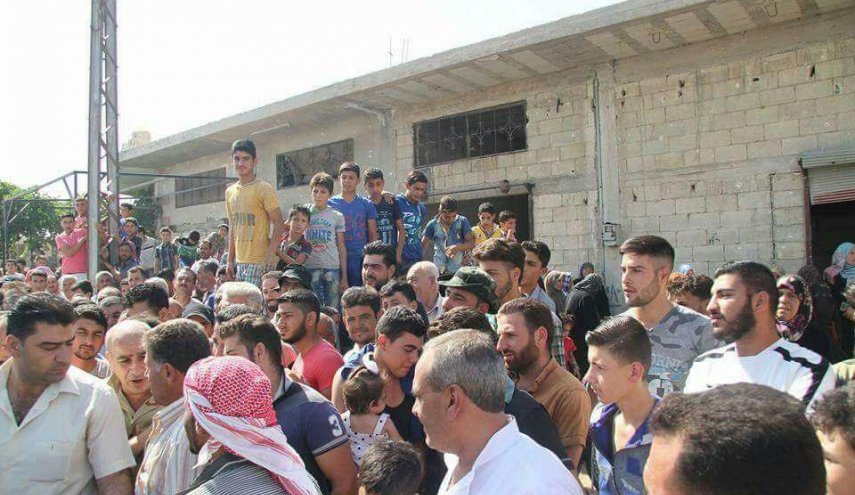 احتفالات بريف حماة تشيد بانتصارات الجيش ووفود اعلامية اجنبية تزورها