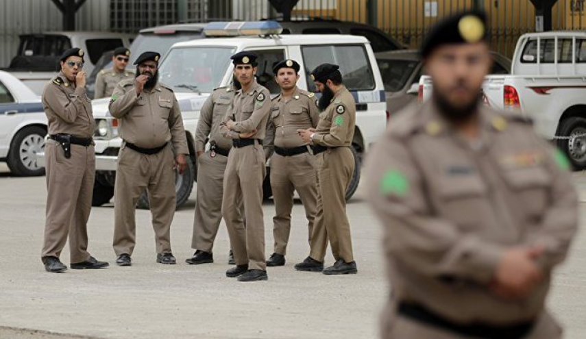 شاهد أول صورة للحظة تطويق الجهات الأمنية موقع مقتل الفغم