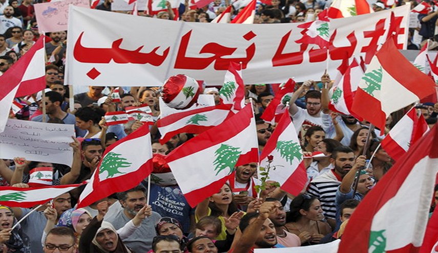 السلطة عاجزة أمام الغضب الشعبي: عون «يحاكم» سلامة اليوم
