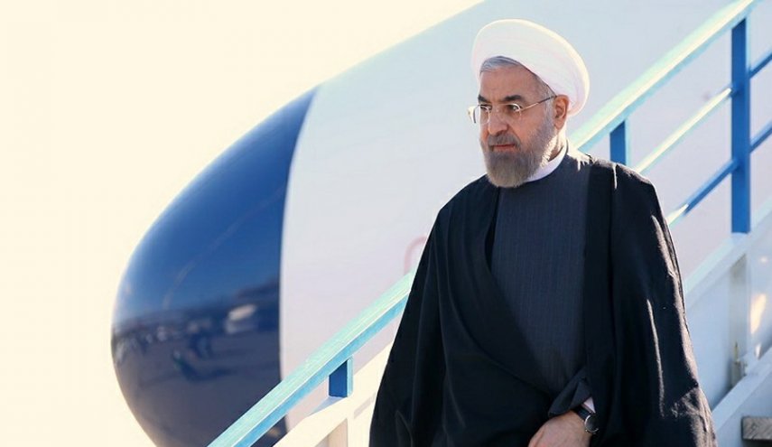 روحاني يصل أرمينيا