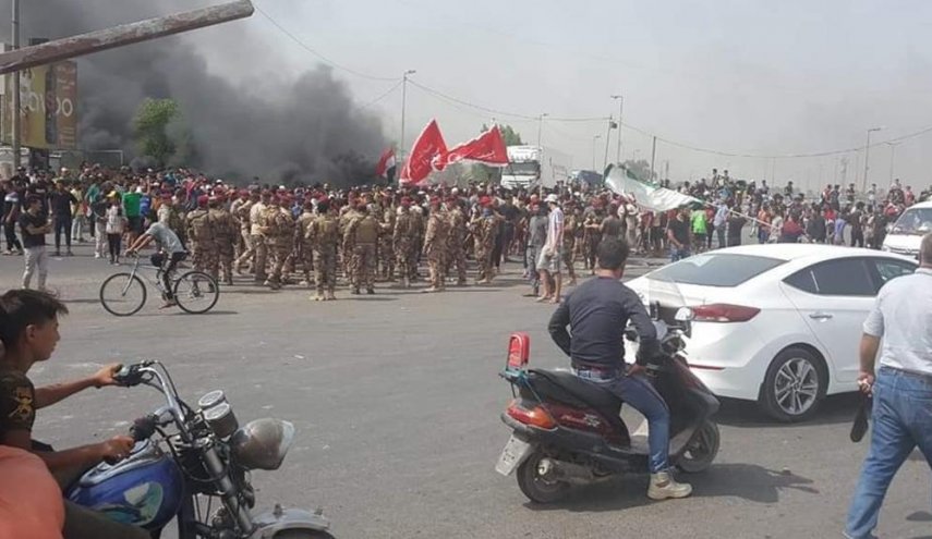السفارة الامريكية في بغداد تصدر بيانا 'غريبا' حول التظاهرات!