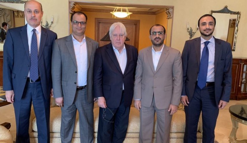 غريفيث يلتقي وفد صنعاء في مسقط...هذا ما دار بينهما