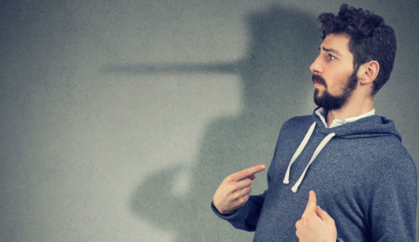 معلومة... إشارات تبين لك الشخص الكاذب