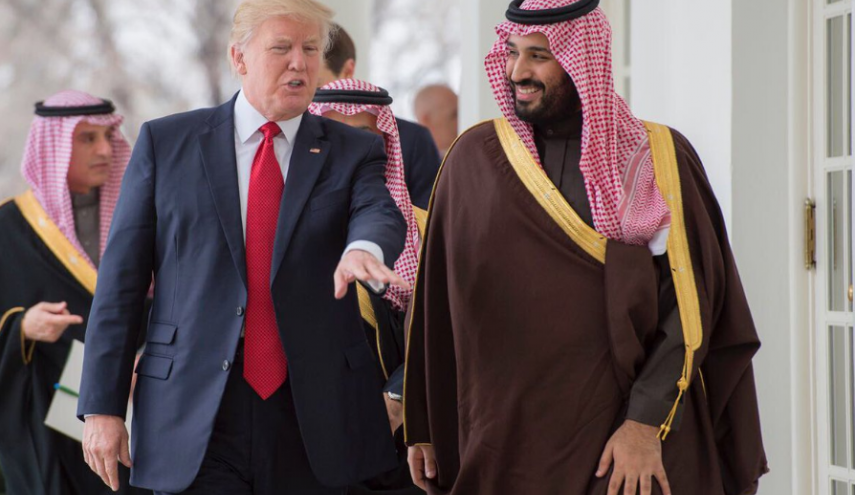  كاتب إسرائيلي: ابن سلمان قلق من الإطاحة بنتنياهو وترامب