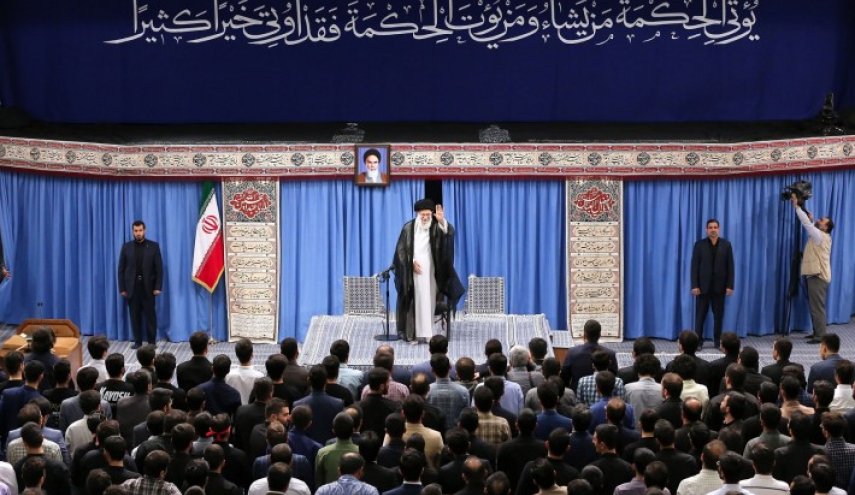 قائد الثورة: لم نتخذ خطى لصنع سلاح نووي رغم قدرتنا على ذلك