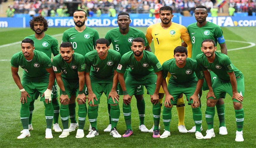 هكذا يرى الفلسطينيون زيارة المنتخب السعودي