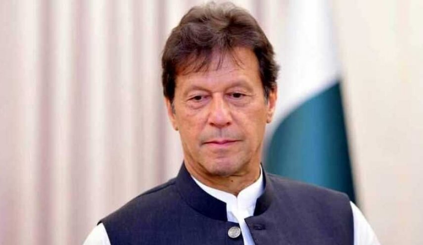 عمران خان يغادر اسلام اباد متوجها إلى طهران 