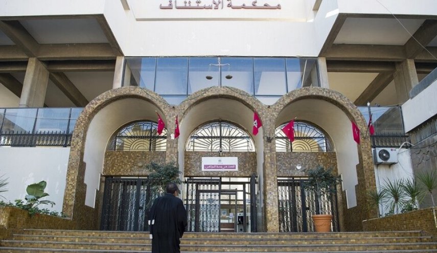 قضية غريبة في المغرب... دبلوماسي ينهش إصبع يد امرأة