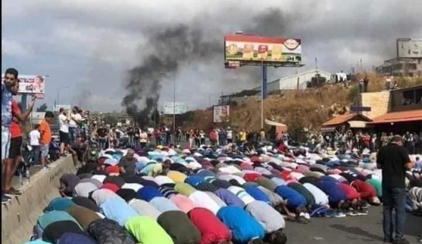 شاهد..الوجه الآخر لاحتجاجات لبنان 
