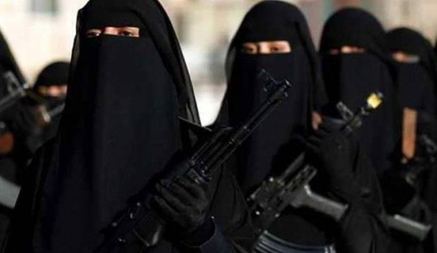 امريكا تنقل اكثر من 1500 من نساء 