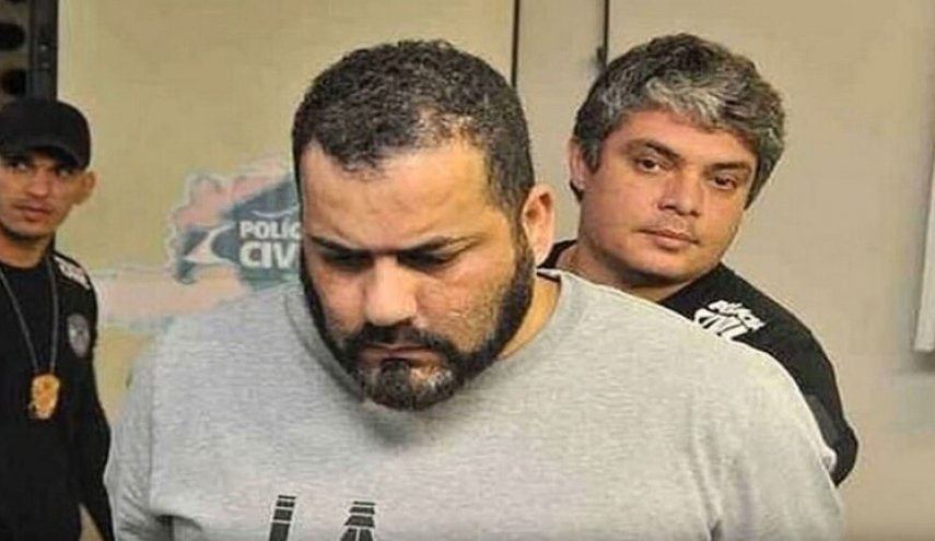 ترك ابنه المريض يموت وسرق الأموال المتبرع بها لعلاجه