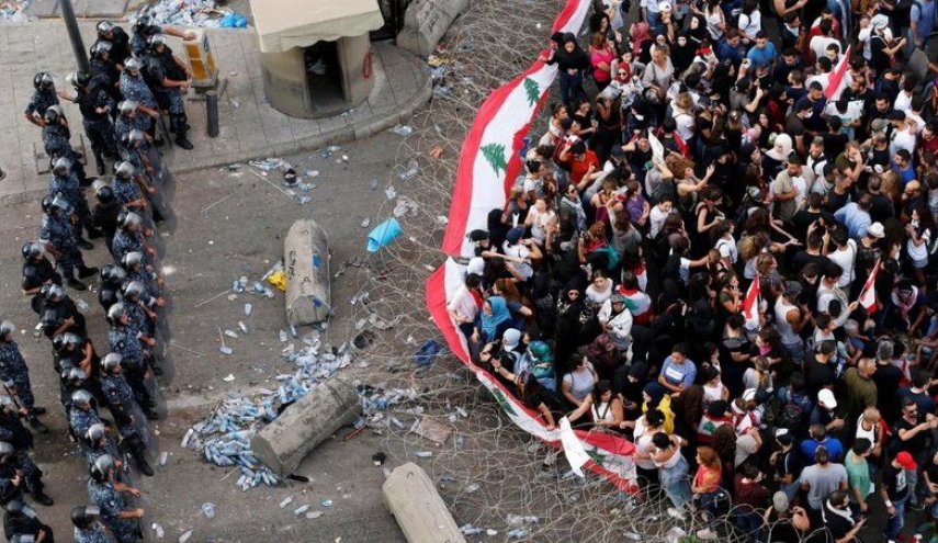 مناشدات نقابية في لبنان لفتح الطرقات تسهيلًا لنقل المواد الغذائية
