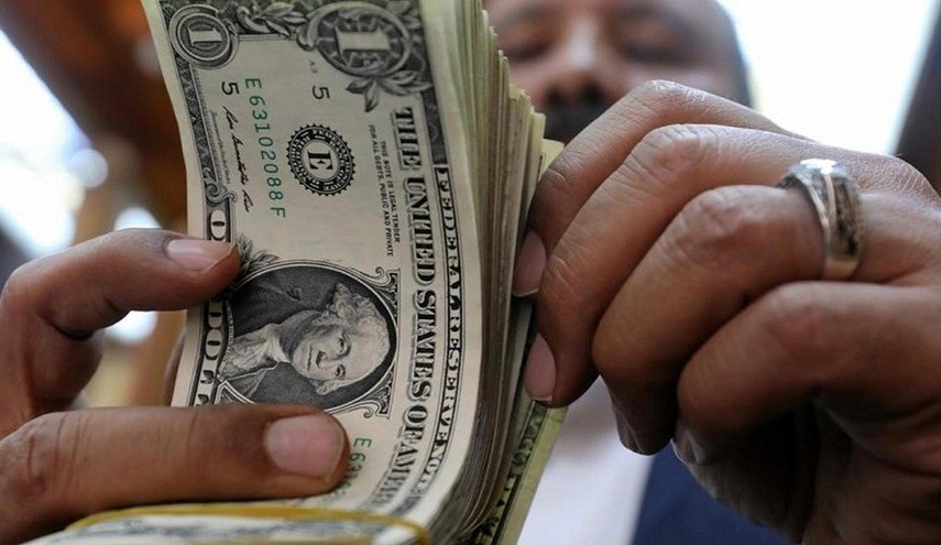 الدولار يهبط.. وتشيلي تتراجع عن استضافة قمة أبك للتجارة