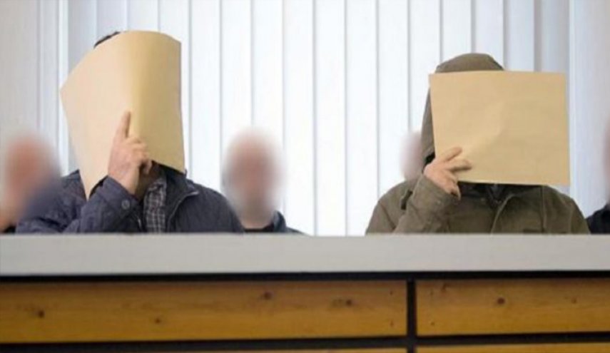 قصة سوريَين عملا في “تجارة البشر “بألمانيا