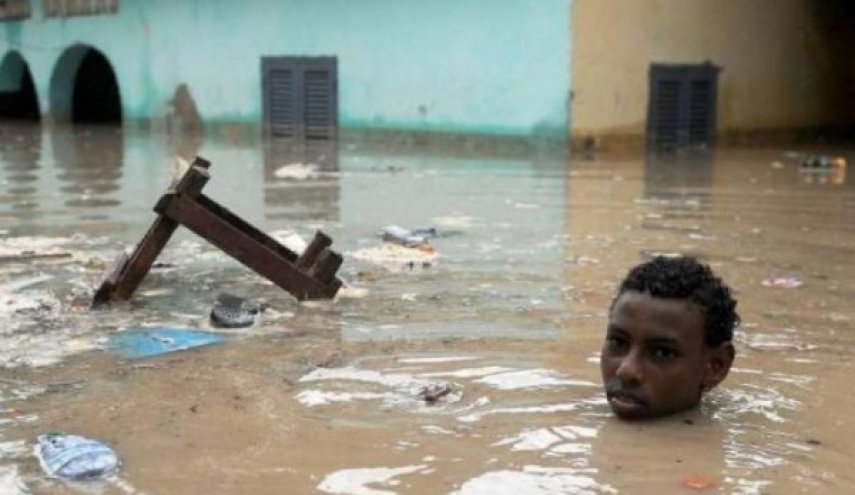 مقتل 10 أشخاص ونزوح أكثر من 270 ألفا بسبب فيضانات بالصومال